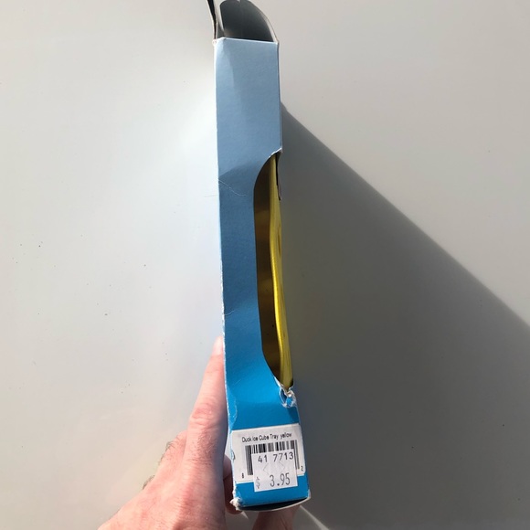 Duck Shaped Ice Cube Trays - Picture 6 of 7